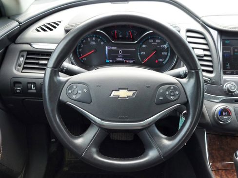 Used 2014 Chevrolet Impala LT w/ Premium Seating Package FWD image 11
