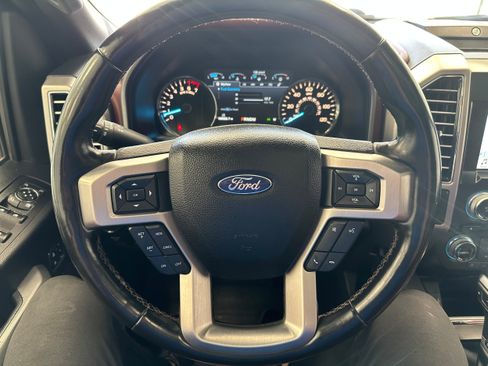 Used 2018 Ford F150 Platinum AWD/4WD image 22