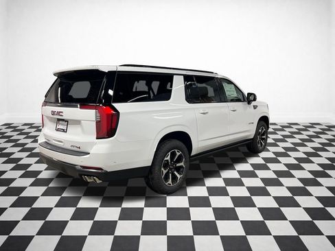 New 2026 GMC Yukon XL AT4 AWD/4WD image 8