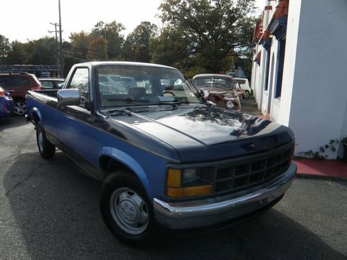 Used 1991 Dodge Dakota Reg. Cab 8-ft. Bed 2WD image 8