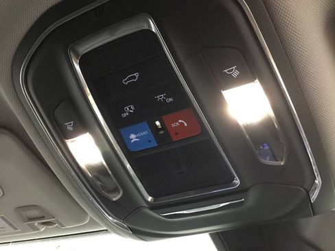 Used 2023 Jeep Grand Cherokee L Limited w/ Luxury Tech Group II AWD/4WD image 41