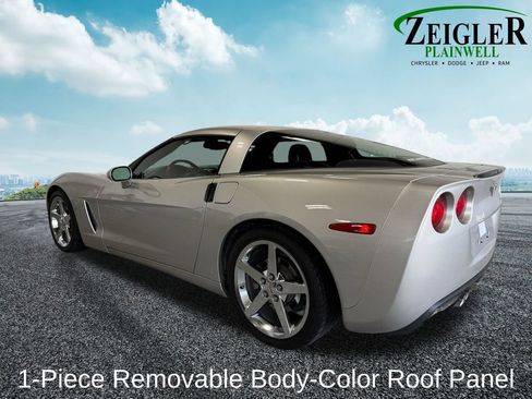 Used 2008 Chevrolet Corvette Coupe RWD image 3