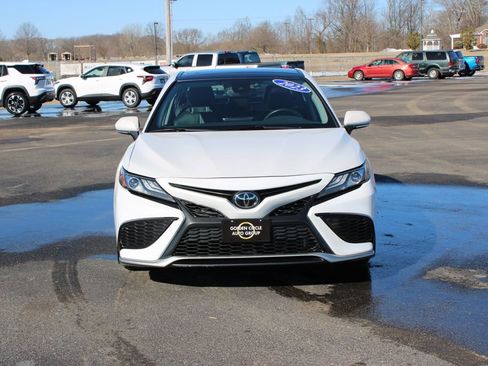 Used 2023 Toyota Camry XSE image 3