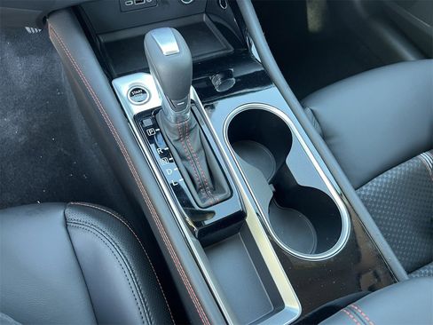 New 2025 Nissan Altima 2.5 SR image 13