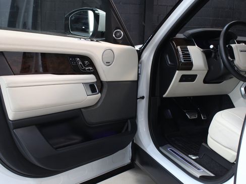 Used 2022 Land Rover Range Rover P525 Westminster Edition AWD/4WD image 28