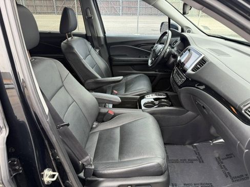 Used 2016 Honda Pilot Touring image 22