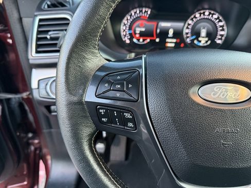 Used 2019 Ford Explorer Platinum image 20