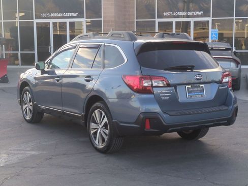 Used 2018 Subaru Outback 2.5i Limited w/ 50th Anniversary Edition image 3