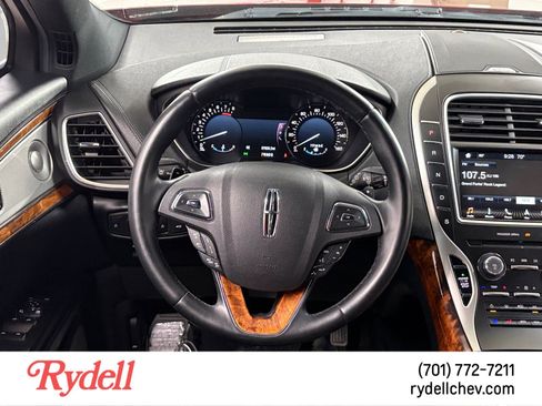 Used 2016 Lincoln MKX Reserve w/ Luxury Package AWD/4WD image 13