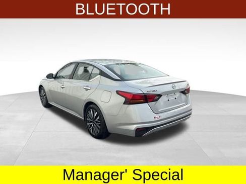 Used 2024 Nissan Altima 2.5 SV image 5