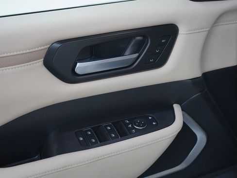 Used 2025 Nissan Armada Platinum w/ Convenience Package AWD/4WD image 22