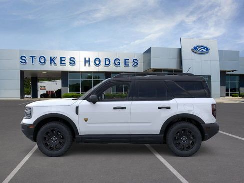 Certified 2025 Ford Bronco Sport Badlands w/ Badlands Tech Package AWD/4WD image 32