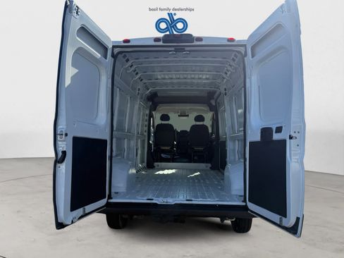 Used 2025 RAM ProMaster 2500 FWD image 22