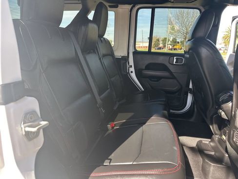 Used 2020 Jeep Wrangler Unlimited Rubicon image 12