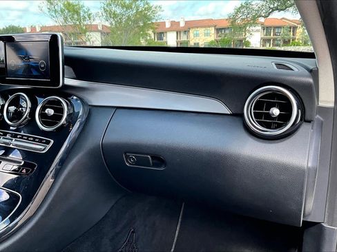 Used 2015 Mercedes-Benz C 300 Sedan image 19