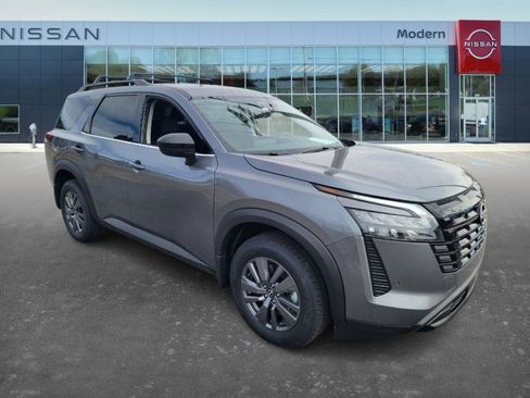 New 2026 Nissan Pathfinder SV image 3