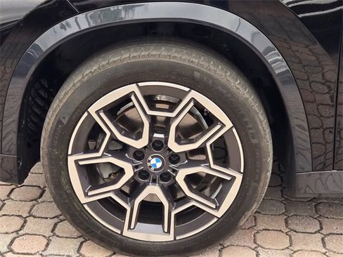 Used 2024 BMW X1 xDrive28i w/ Convenience Package image 9