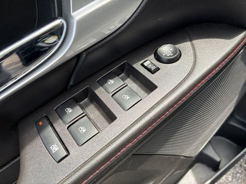 Used 2015 GMC Terrain SLE FWD image 13