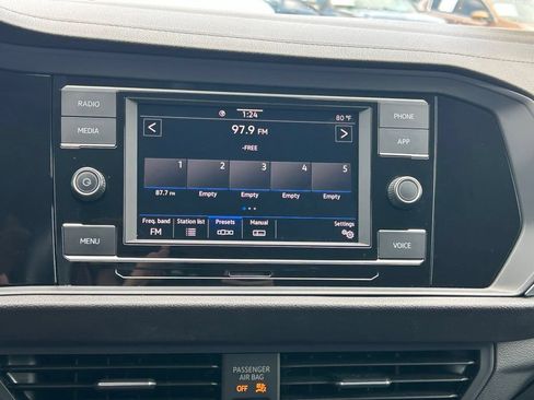 Used 2023 Volkswagen Jetta SE w/ Black Wheel Package FWD image 33