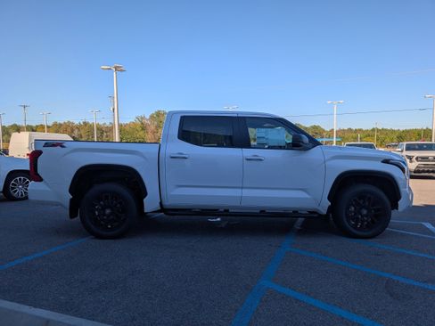 New 2026 Toyota Tundra SR5 image 6