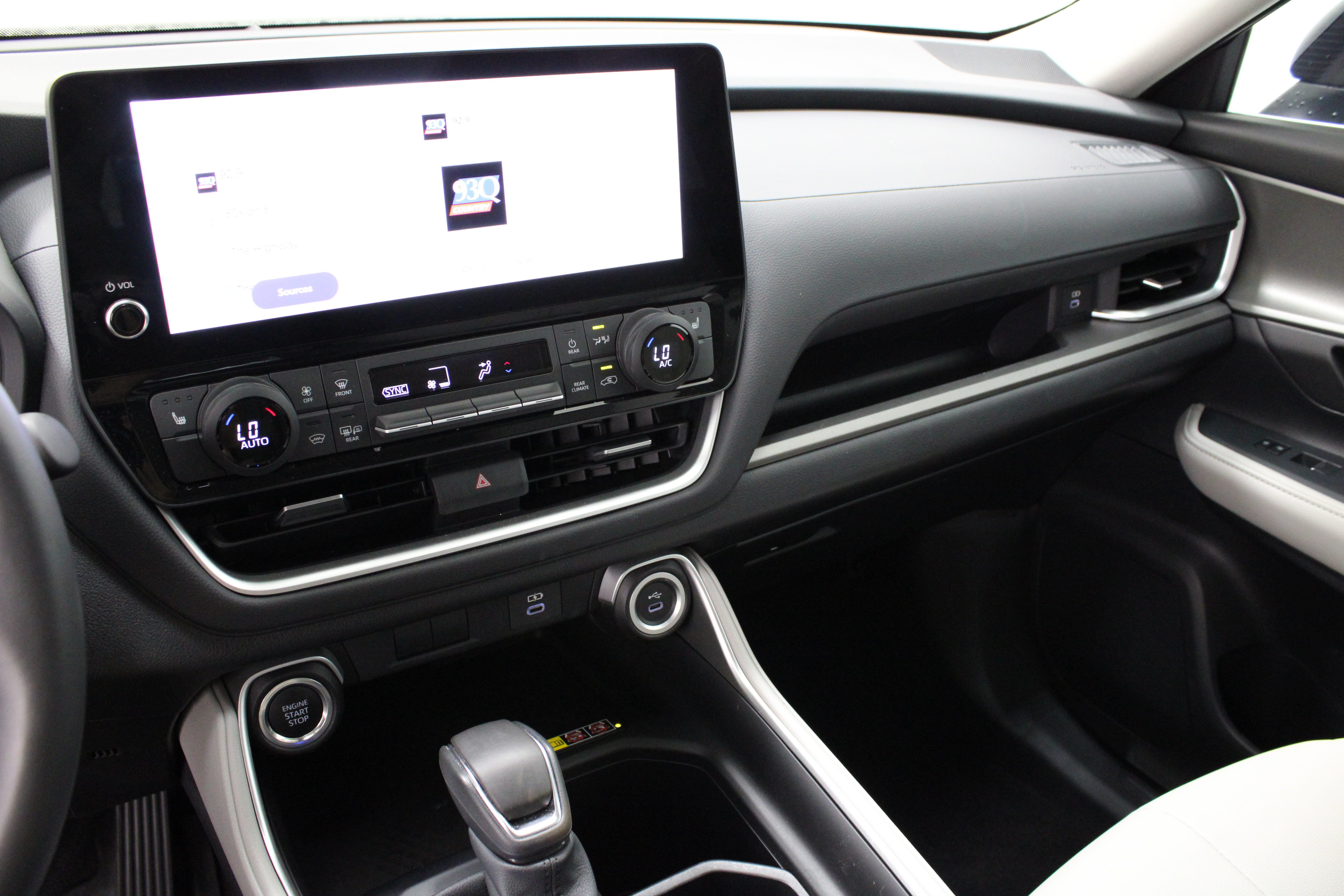 Used 2026 Toyota Grand Highlander AWD image 16