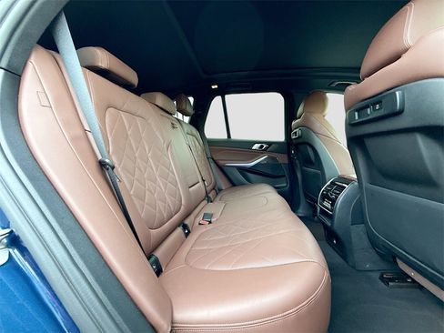 Used 2023 BMW X5 xDrive40i w/ Premium Package image 31