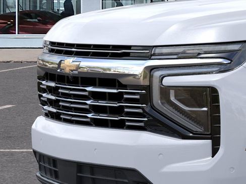 New 2026 Chevrolet Suburban Premier image 23