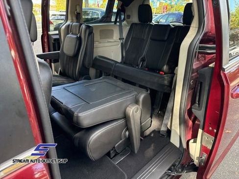 Used 2019 Dodge Grand Caravan SXT image 39