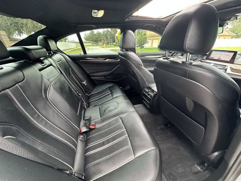 Used 2019 BMW 530i xDrive w/ Convenience Package AWD/4WD image 12