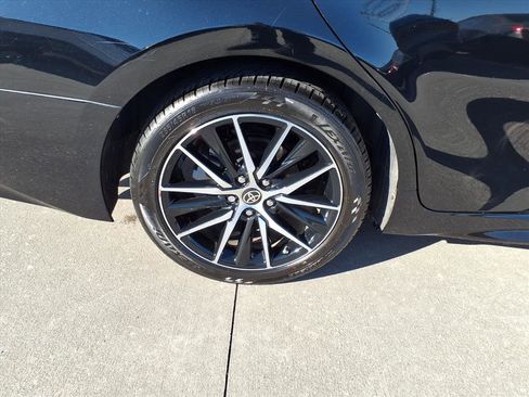 Used 2022 Toyota Camry SE image 26