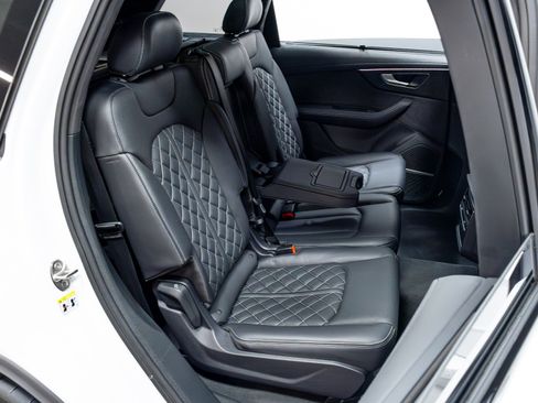 Used 2023 Audi SQ7 Prestige image 29