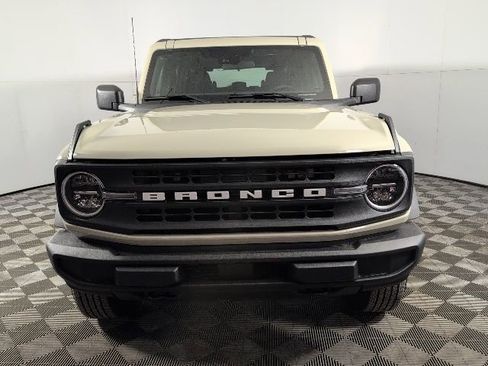 New 2025 Ford Bronco 4-Door AWD/4WD image 2