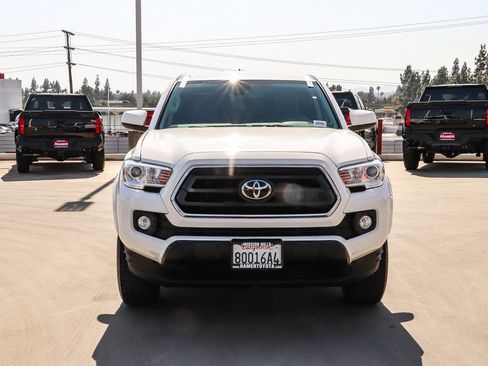 Used 2023 Toyota Tacoma SR5 RWD image 2