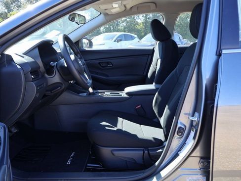 New 2025 Nissan Sentra S image 7