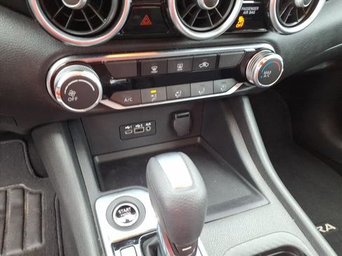 Used 2022 Nissan Sentra SV image 31