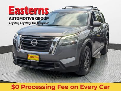 Used 2022 Nissan Pathfinder SV