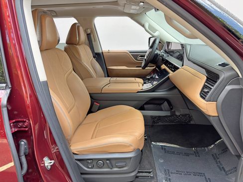 Used 2025 INFINITI QX80 Sensory w/ Exterior Package AWD/4WD image 16