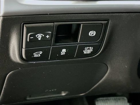 Certified 2025 Hyundai Tucson SEL AWD/4WD image 13