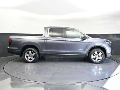 Certified 2024 Honda Ridgeline RTL image 4