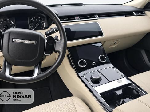 Used 2019 Land Rover Range Rover Velar S AWD/4WD image 11