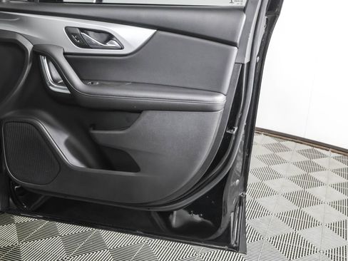 Used 2020 Chevrolet Blazer LT FWD image 46