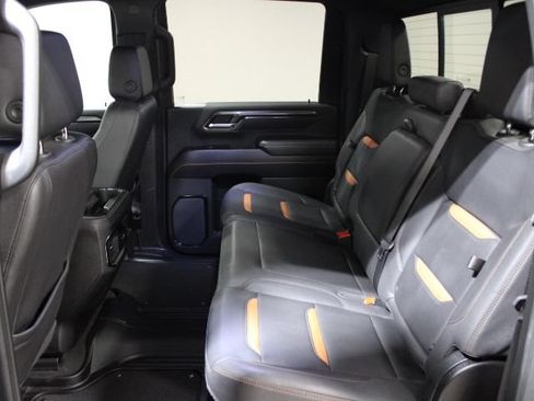 Used 2025 GMC Sierra 2500 AT4 AWD/4WD image 22