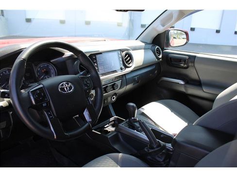 Used 2021 Toyota Tacoma SR5 image 9