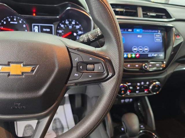 Used 2023 Chevrolet TrailBlazer LT w/ Convenience Package AWD/4WD image 18