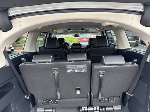 Certified 2025 Honda Odyssey Elite image 52