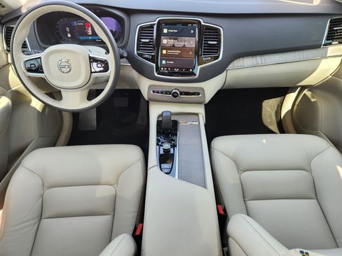 Certified 2025 Volvo XC90 B6 Plus w/ Protection Package Premier image 36