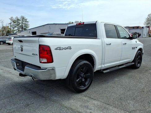 Used 2018 RAM 1500 SLT image 4