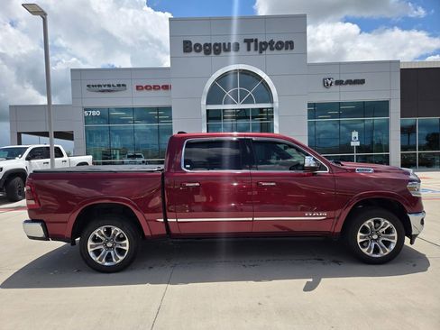 Used 2022 RAM 1500 Limited AWD/4WD image 2