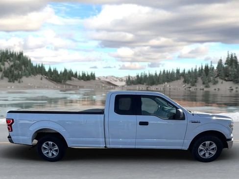 Used 2018 Ford F150 XLT RWD image 2