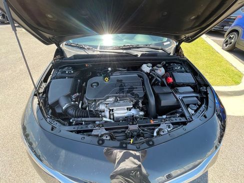 Used 2024 Chevrolet Malibu RS FWD image 29